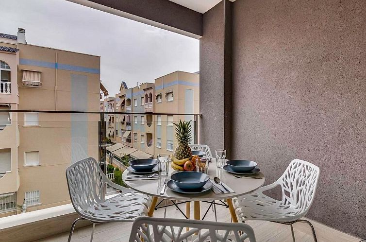 Appartement "Pinada Beach" mit Schwimmbad