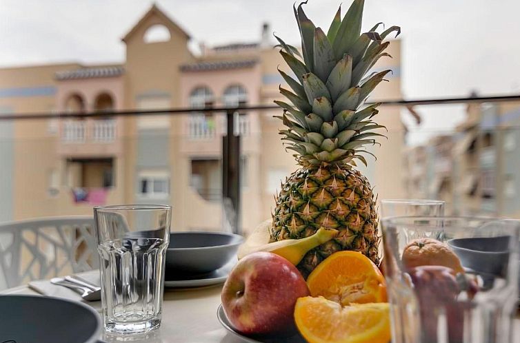 Appartement "Pinada Beach" mit Schwimmbad