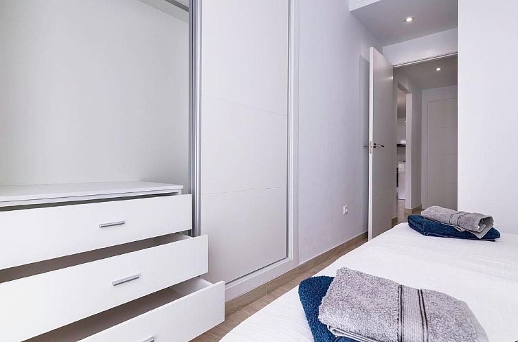 Appartement "Pinada Beach" mit Schwimmbad
