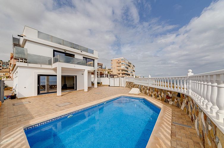 Unterkunft 14913545 - Ferienhaus Costa blanca - Geschakelde woning in Torrevieja