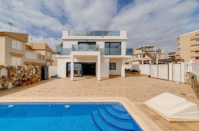 Geschakelde woning in Torrevieja