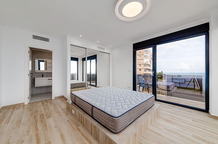 Geschakelde woning in Torrevieja
