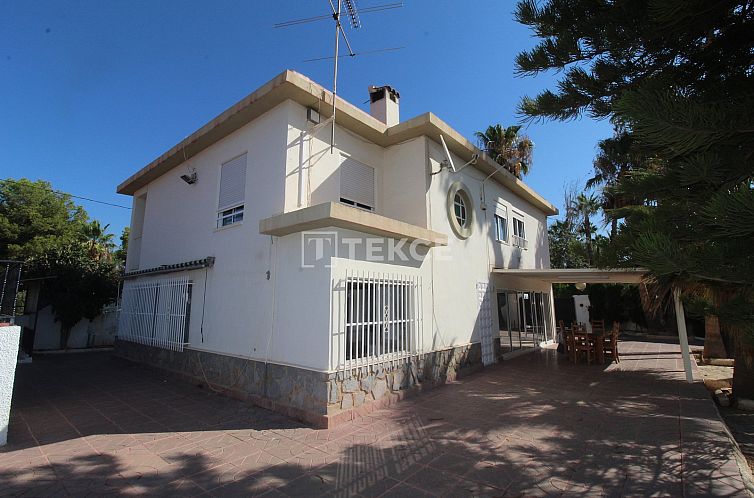 Vrijstaande woning in Elche