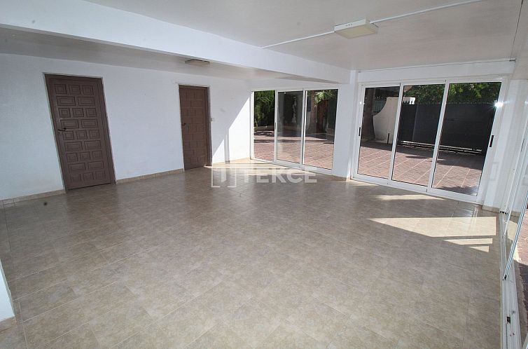 Vrijstaande woning in Elche