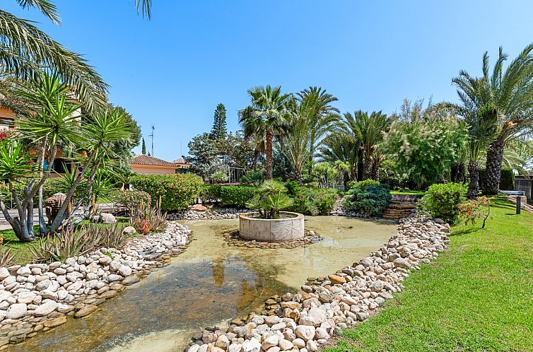 Vrijstaande woning in Elche