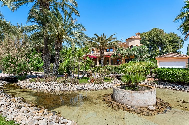 Vrijstaande woning in Elche