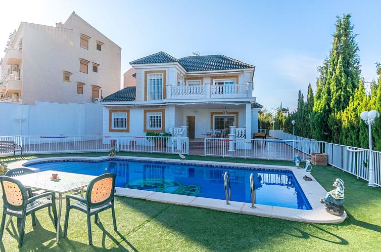 Vrijstaande woning in Elche