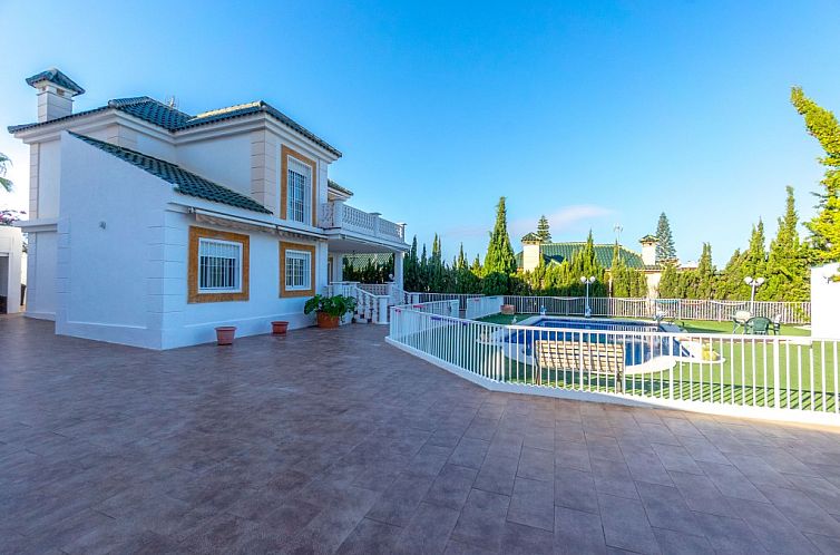 Vrijstaande woning in Elche