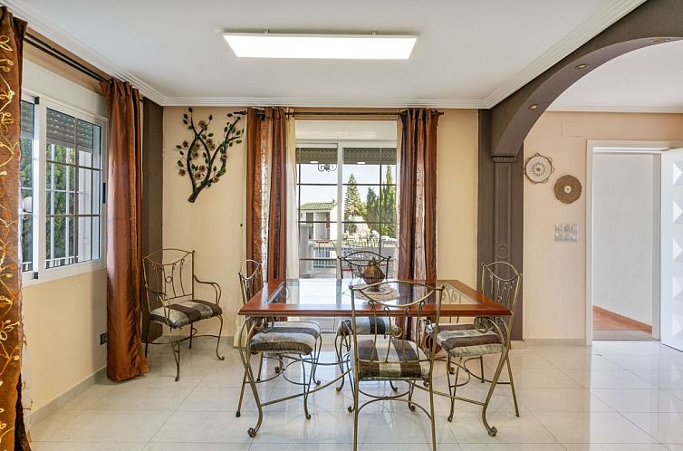 Vrijstaande woning in Elche