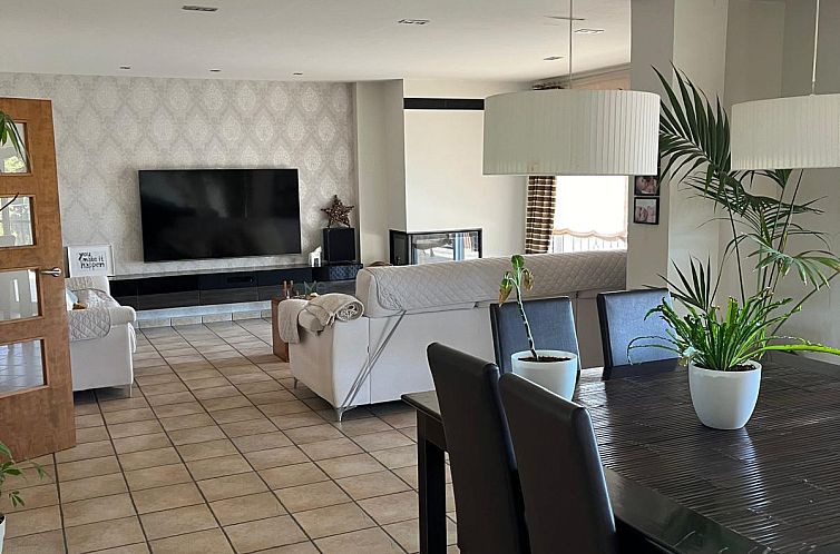 Vrijstaande woning in Elche