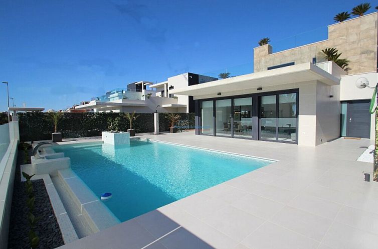 Vrijstaande woning in Campoamor