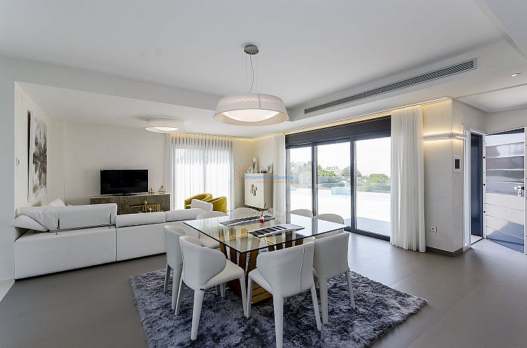 Vrijstaande woning in Campoamor