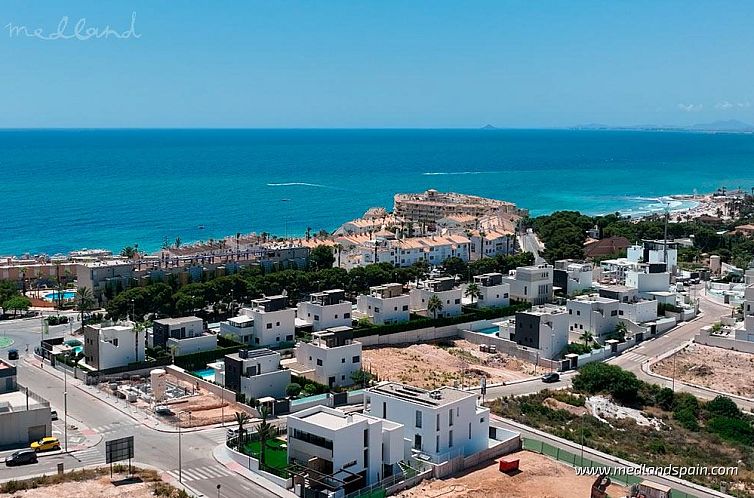 Vrijstaande woning in Campoamor