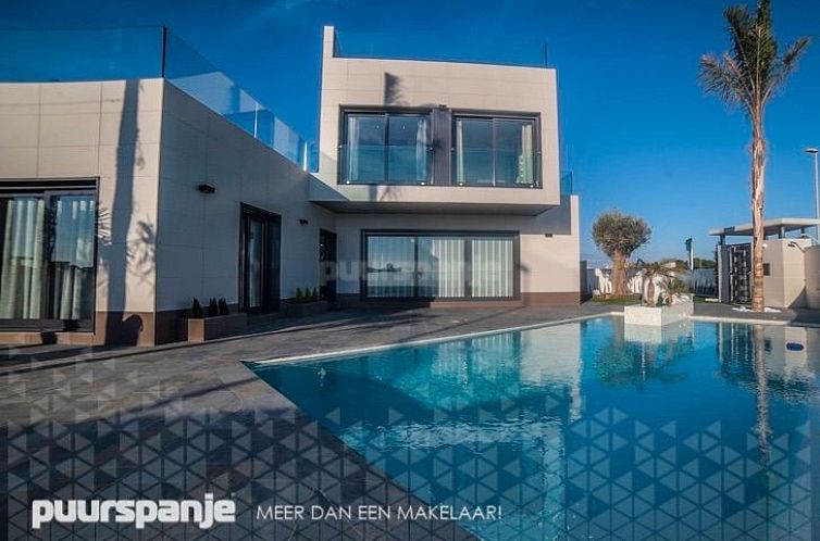 Vrijstaande woning in Campoamor