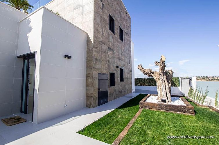 Vrijstaande woning in Campoamor