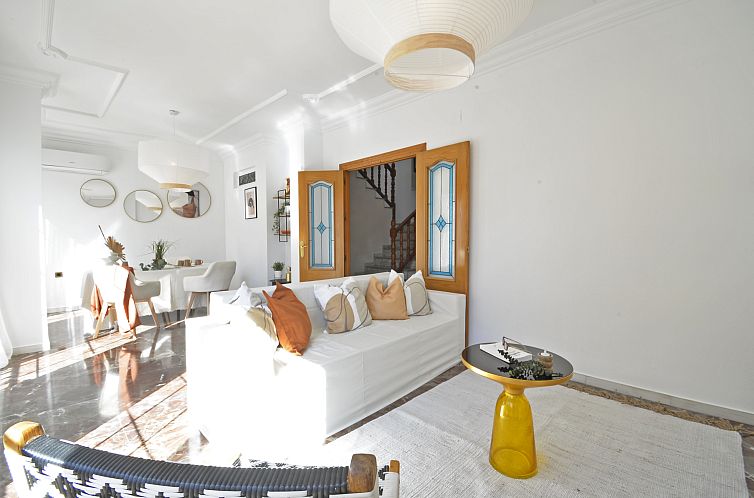 Vrijstaande woning in Sax