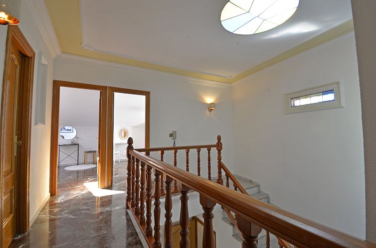 Vrijstaande woning in Sax