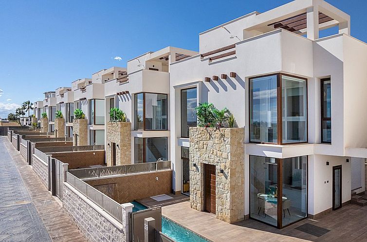 Vrijstaande woning in Los Montesinos