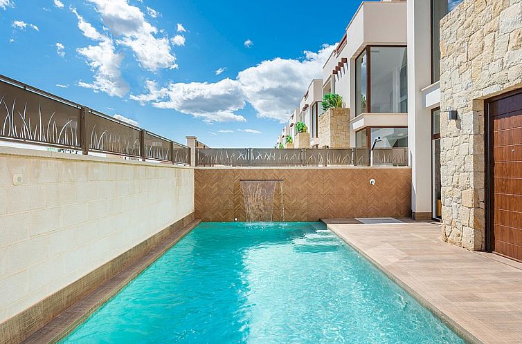Vrijstaande woning in Los Montesinos