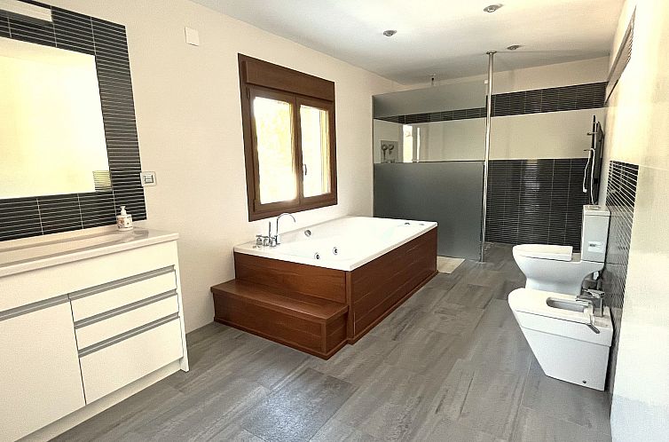 Vrijstaande woning in La Nucía