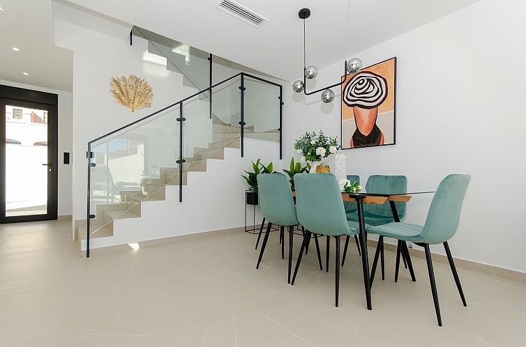 Vrijstaande woning in Los Montesinos