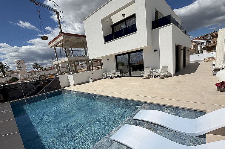Vrijstaande woning in Ciudad Quesada