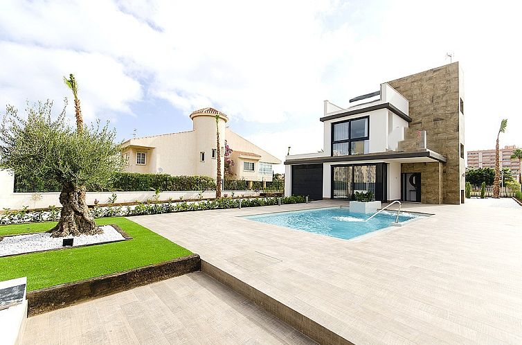 Vrijstaande woning in Dehesa De Campoamor