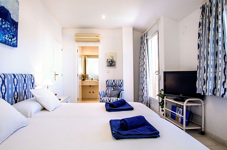 Appartement Jardine de Bolonia Plus