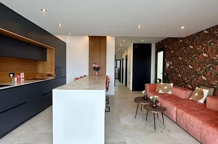 Stylish appartement met privezwembad