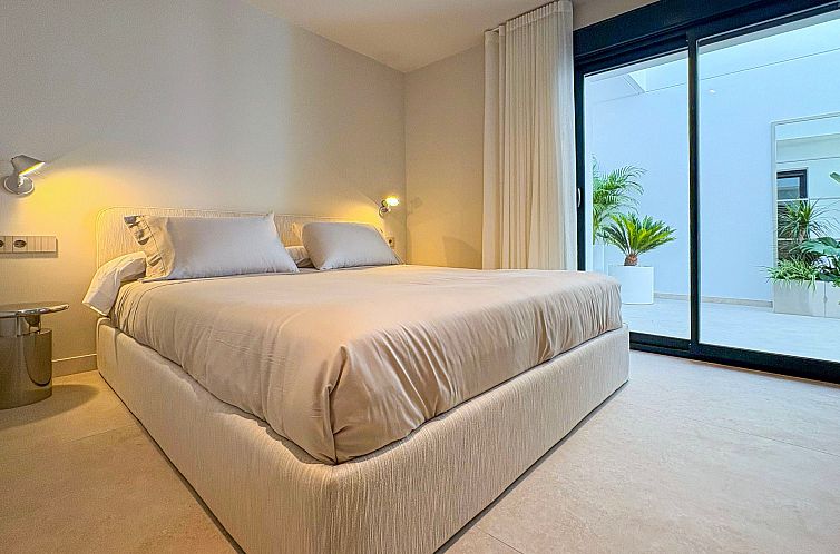Vrijstaande woning in Alicante