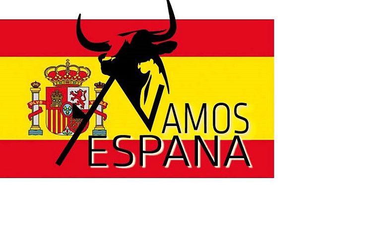 La Casa Rojales Ferienhaus in Rojales, Costa Blanca, mit schoener Terrasse und gruener Umgebung.