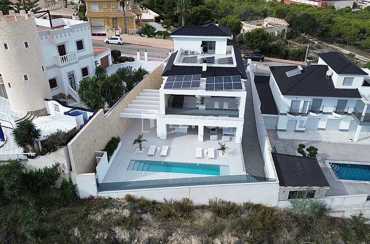 Vrijstaande woning in Rojales