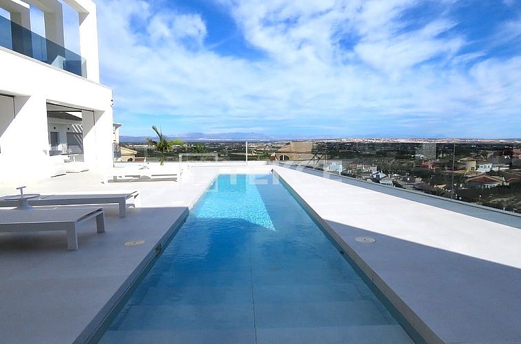 Vrijstaande woning in Rojales