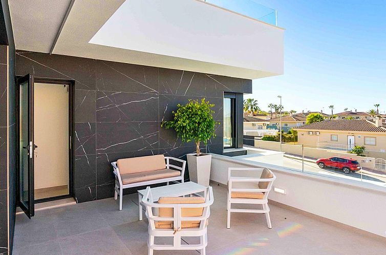 Vrijstaande woning in Ciudad Quesada