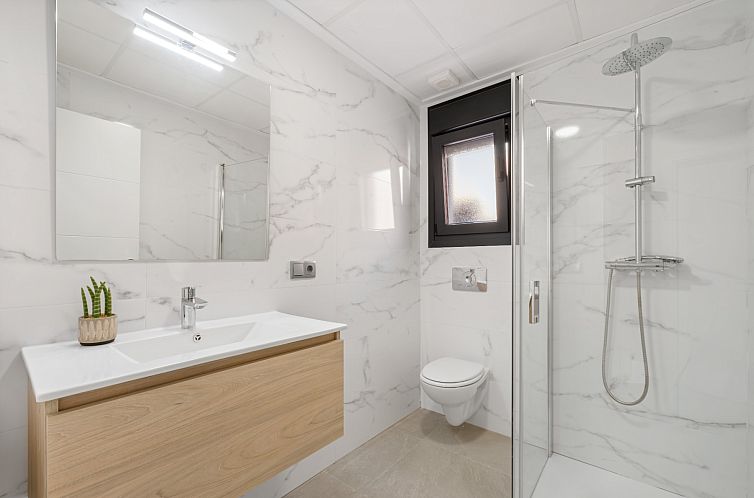 Vrijstaande woning in Daya Nueva