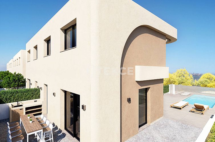 Vrijstaande woning in Daya Nueva