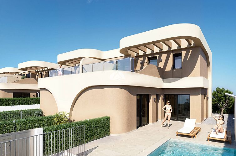 Vrijstaande woning in Daya Nueva