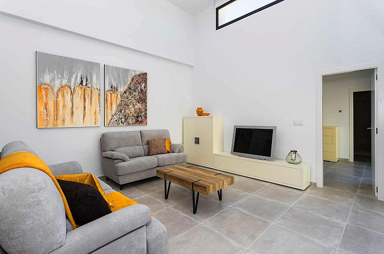 Geschakelde woning in Daya Nueva