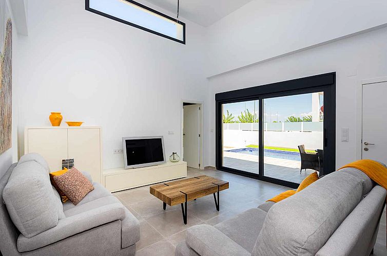 Geschakelde woning in Daya Nueva
