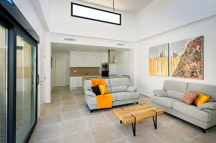 Geschakelde woning in Daya Nueva