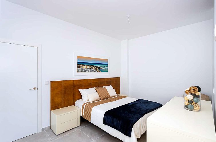 Geschakelde woning in Daya Nueva
