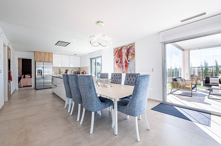 Vrijstaande woning in Algorfa