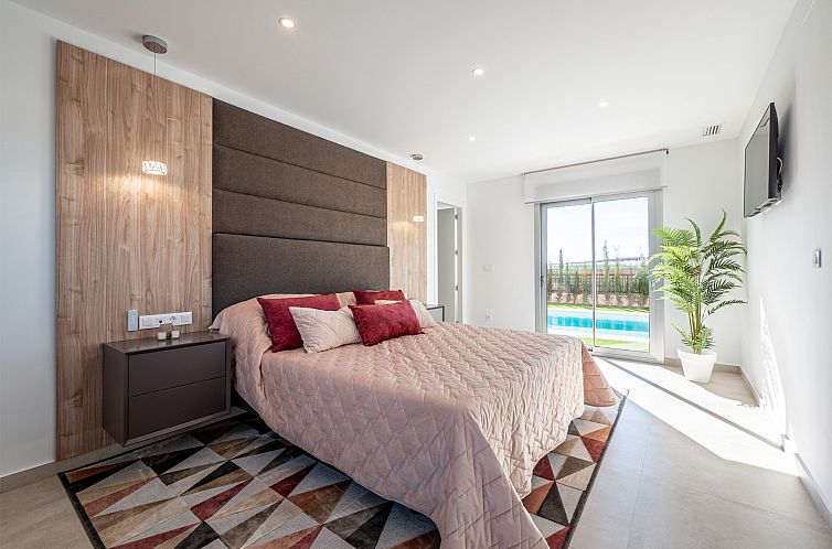 Vrijstaande woning in Algorfa