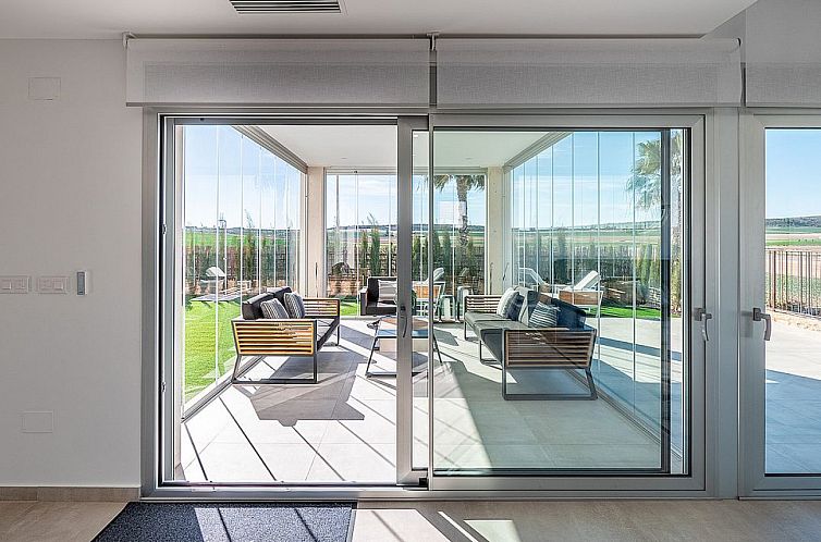 Vrijstaande woning in Algorfa