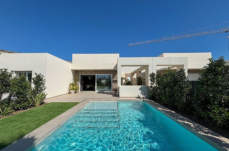 Vrijstaande woning in Algorfa