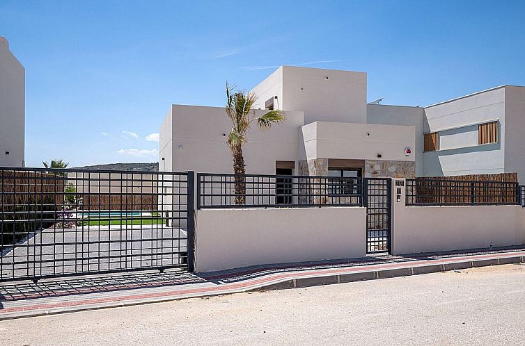 Vrijstaande woning in Algorfa