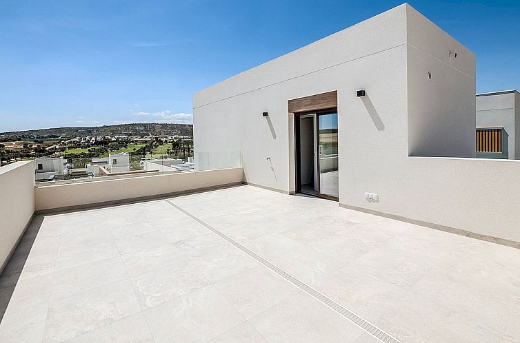 Vrijstaande woning in Algorfa