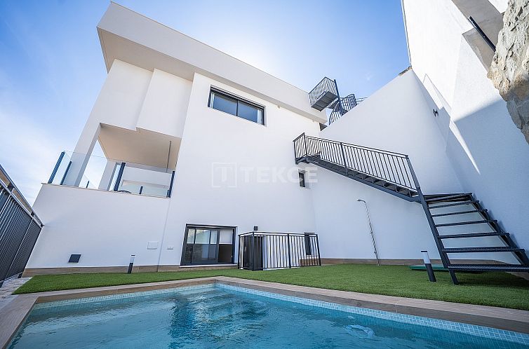 Vrijstaande woning in Algorfa