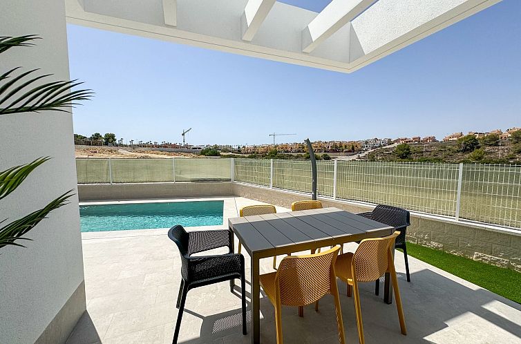 Vrijstaande woning in Algorfa