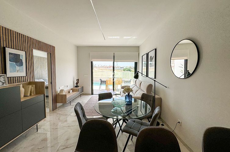 Vrijstaande woning in Algorfa